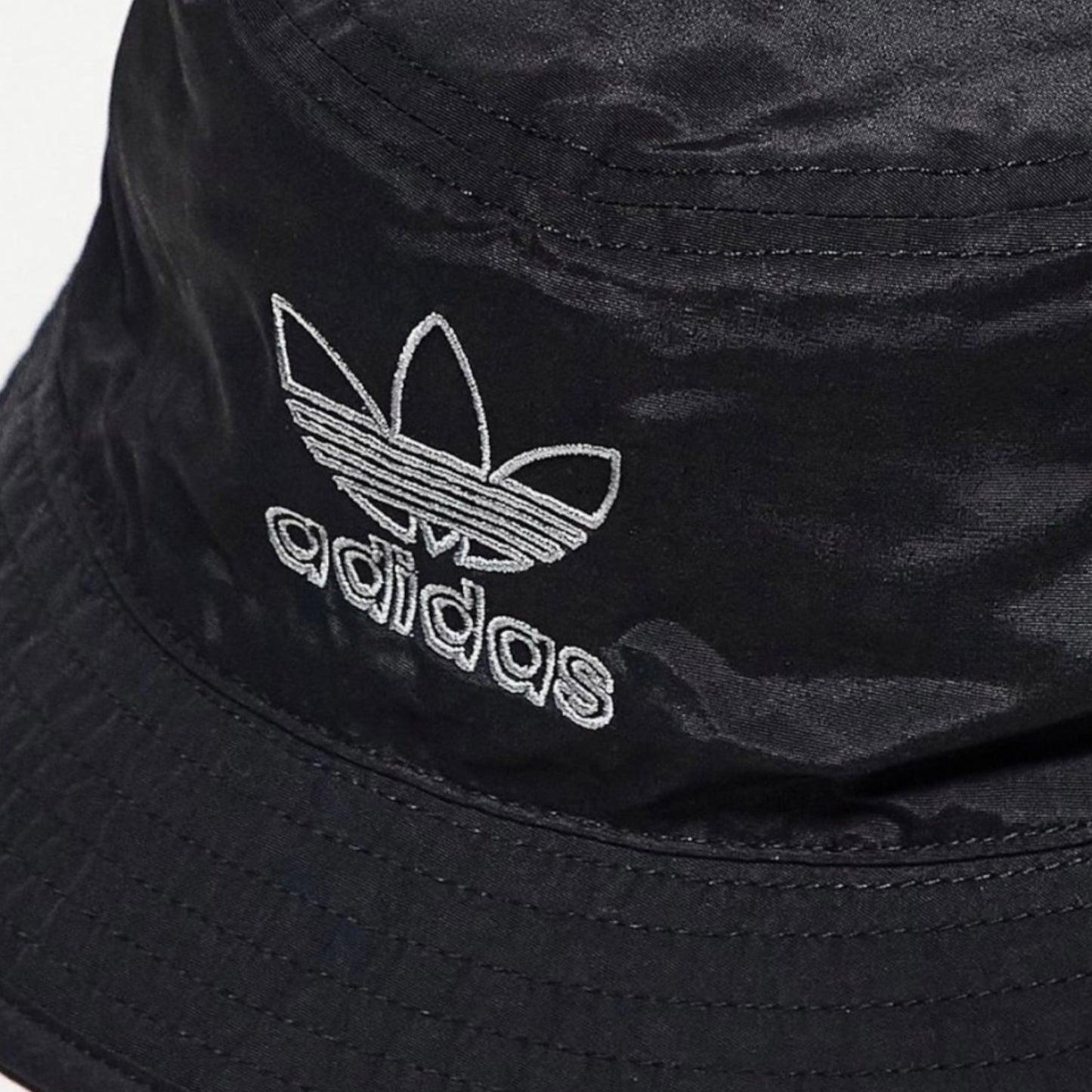 Bucket Adidas reversible