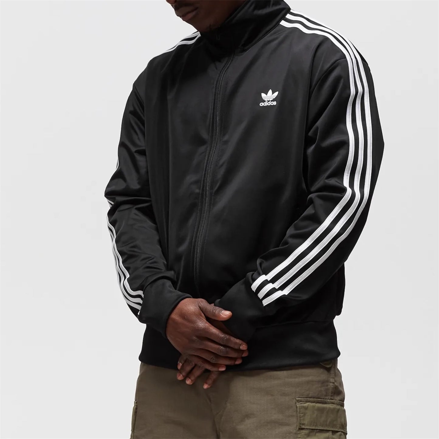 Campera Adidas Originals Adicolor Firebird Negro - modelo unisex